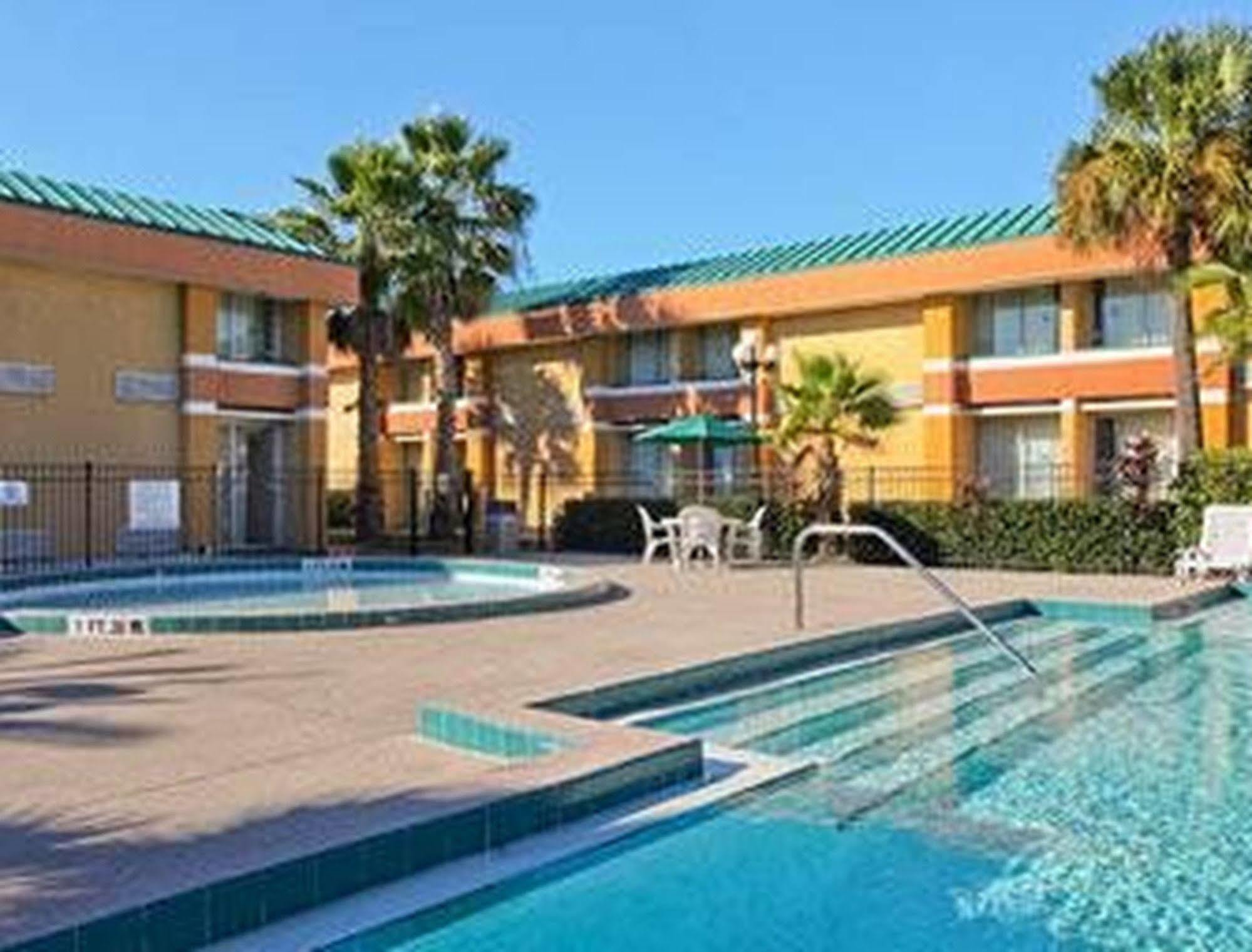 Garnet Inn & Suites Ορλάντο Εξωτερικό φωτογραφία