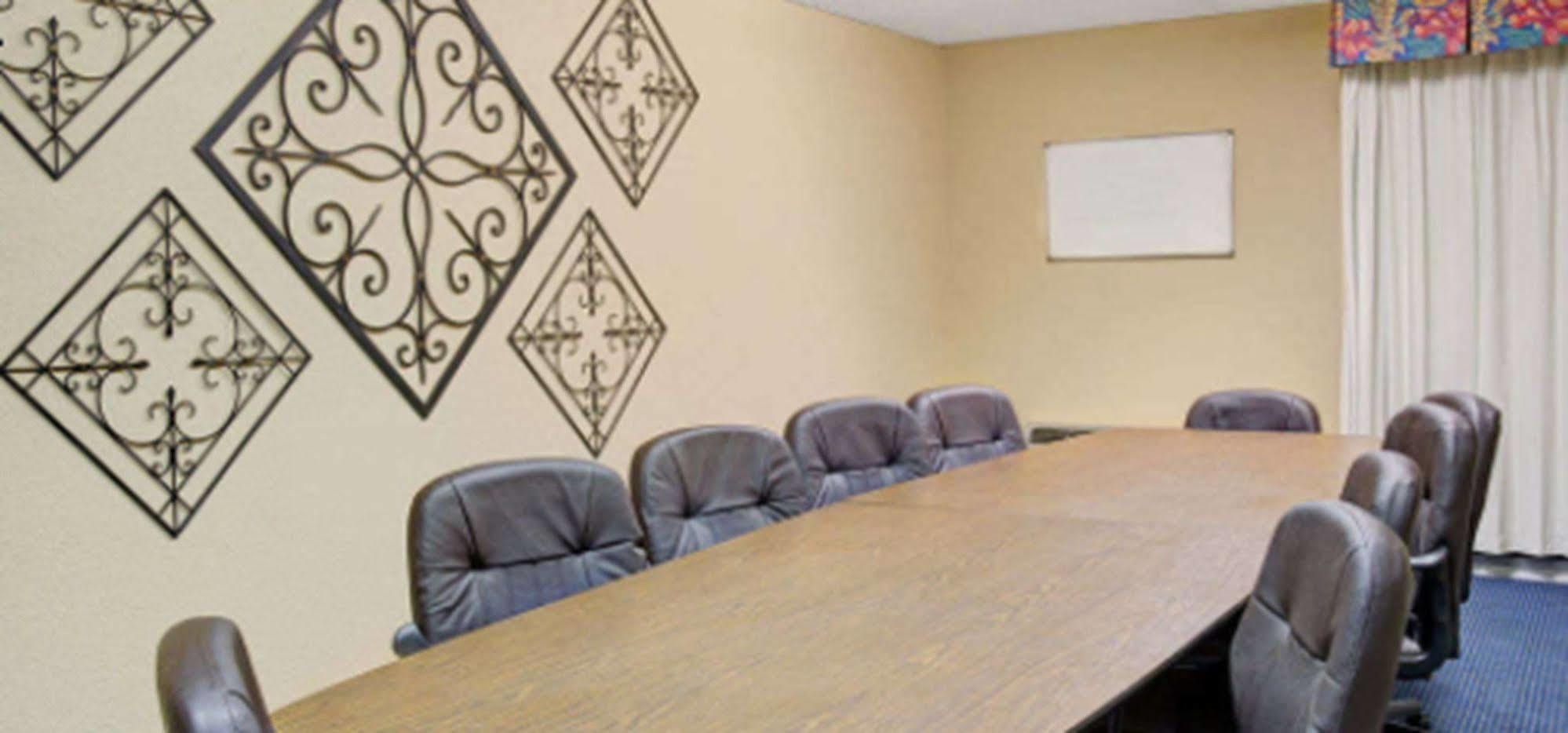 Garnet Inn & Suites Ορλάντο Εξωτερικό φωτογραφία