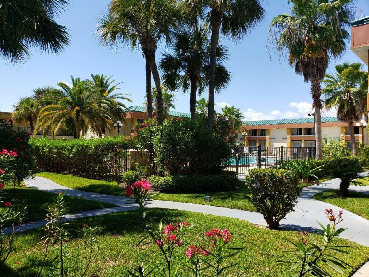 Garnet Inn & Suites Ορλάντο Εξωτερικό φωτογραφία